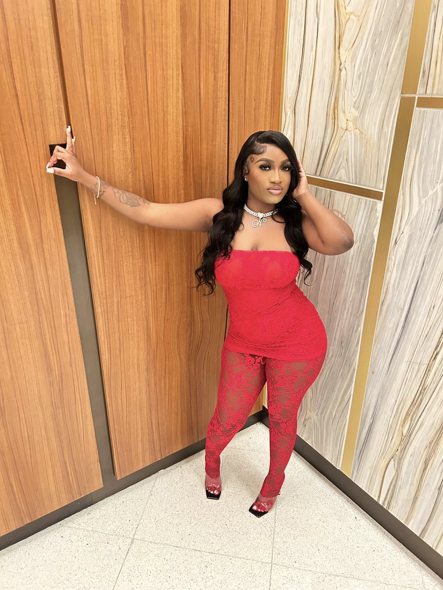 Fitting the description of bad 💋