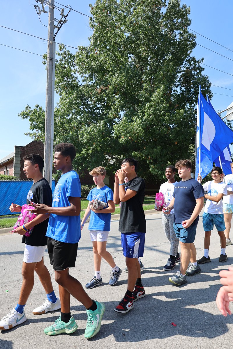 gocreightonprep's tweet photo. We had so much fun at the @DundeeDay Parade today! Did you see us out there?
#CreightonPrep
@DundeeOmaha @CP_activities https://t.co/FBzgKzTusw