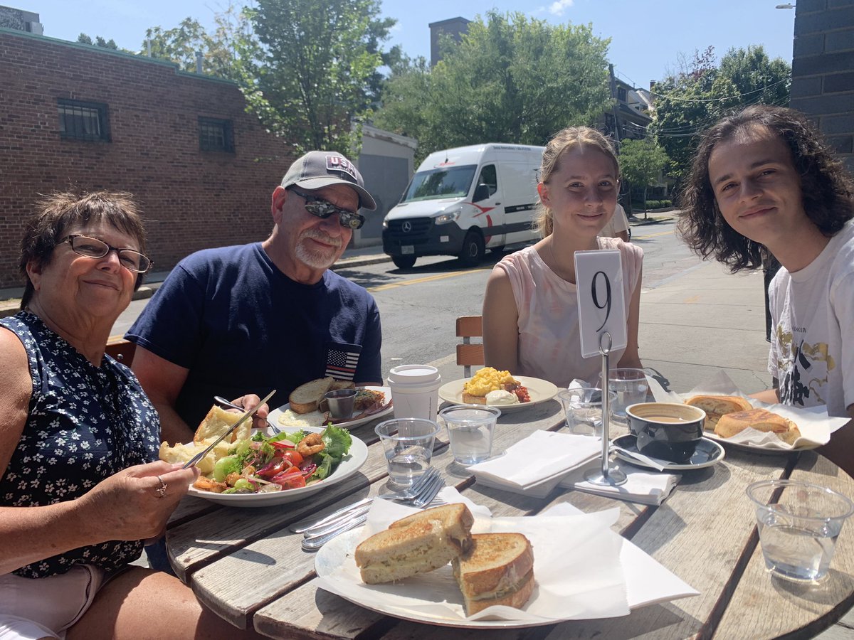 kle052789's tweet photo. Lunch followed by New Zealand ice cream. Who knew that was a thing?! And then it was “good bye for now.” 💔 #tattebakery #farouticecream #exploringbrookline #seminarystudent #goodbyefornow https://t.co/hvrAIz95Yw