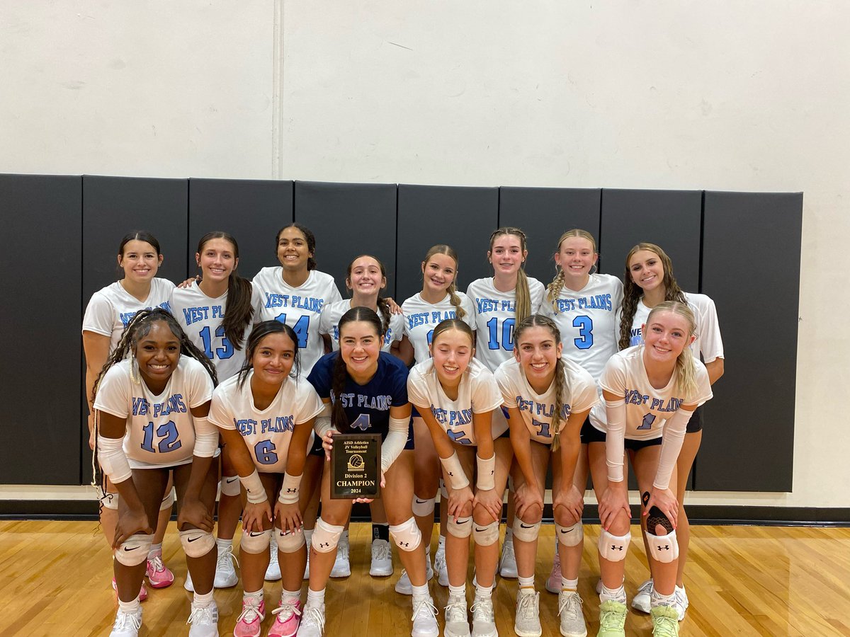 WPlainsVB's tweet photo. AISD tournament Division 3 champs!! https://t.co/j5C62Wol1G
