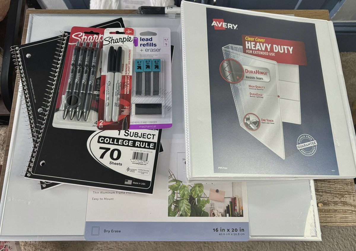 alexudies's tweet photo. bought some school supplies + coffee ^_^ https://t.co/DTcubVbBfa