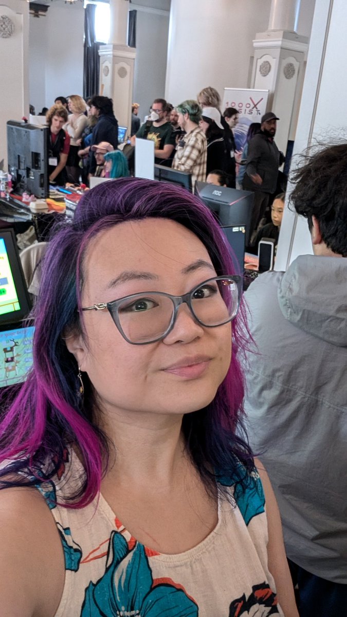 seriouslyclara's tweet photo. Vancouver indie game scene is one of my favourite things. @vangamegarden 🌱 https://t.co/3nPBHIgUBa