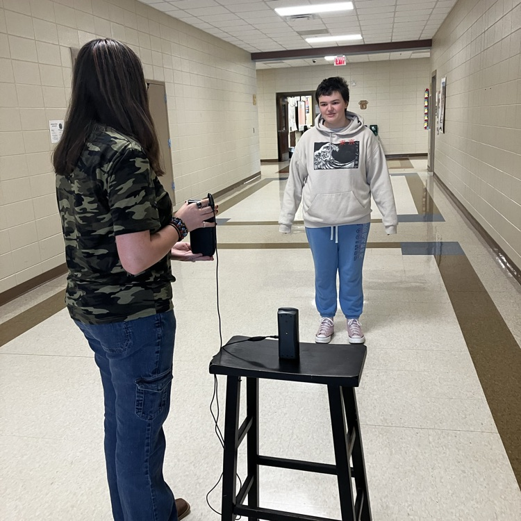 DWDanielHigh's tweet photo. Honors Chem prepared and tested for oxygen gas from the decomposition of hydrogen peroxide, Foundations class using a motion detector to create time vs distance graphs, Leadership class doing GOAT questions and why, & Collaborative Teacher Team during Lion Time
#day016 #oneDANIEL https://t.co/TmpNPDY1Sb