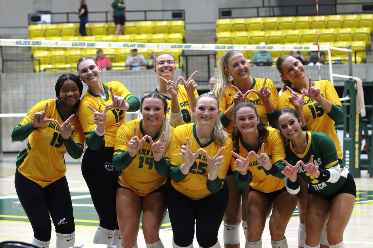 ATUvolleyball's tweet photo. Gold with the DUB! Thank you to everyone who came out! https://t.co/Wp3DBZulwj