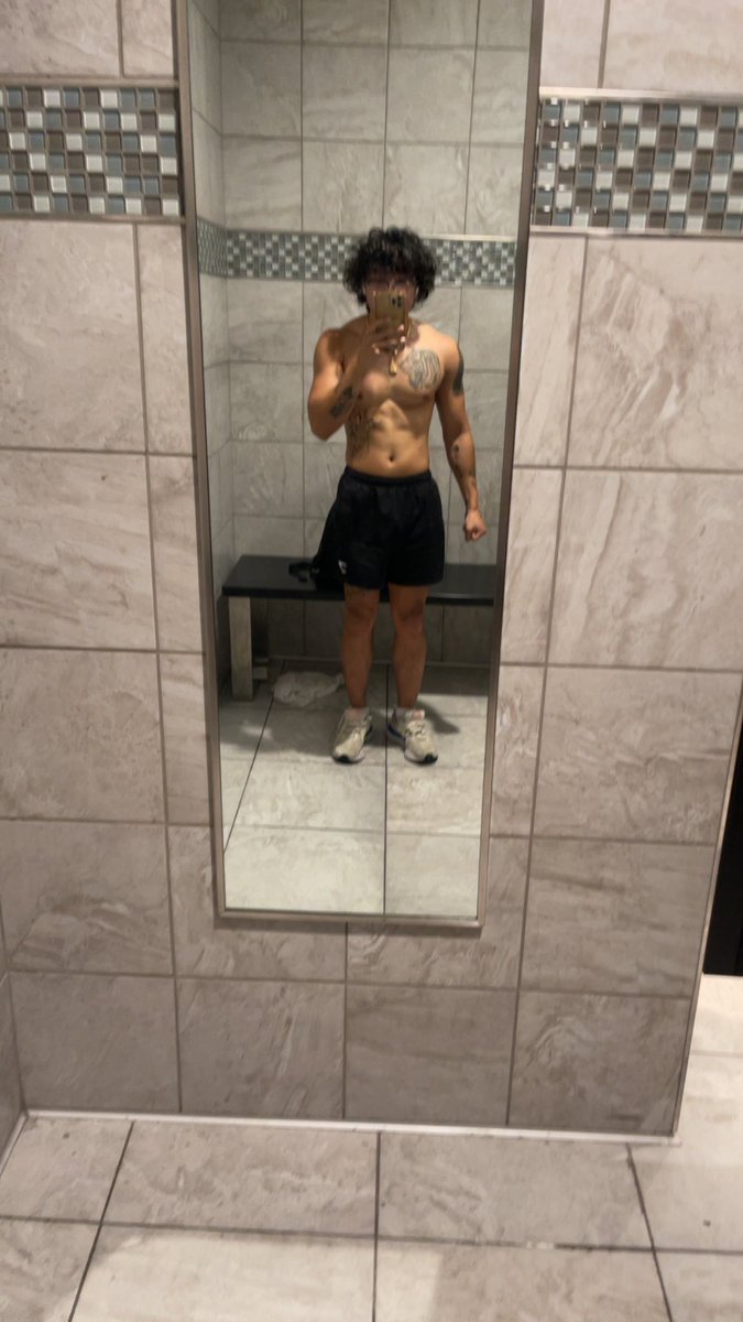 billyhoe tweet media