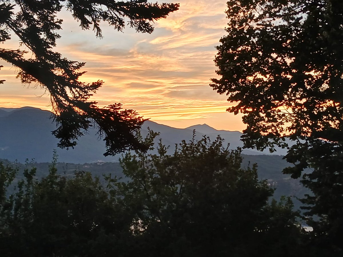 GabrieleFalchie's tweet photo. Tramonto da Ca Melati ! Bargi https://t.co/Gx3oZuhGSy