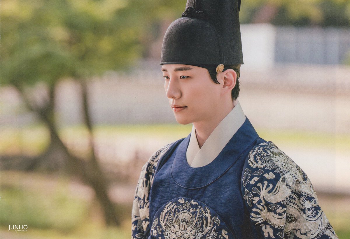EidryanaH's tweet photo. #LeeJunho #μ΄μ€νΈ from #2PM
Baeksang winner Best TV Actor 2022
#TheRedSleeveCuff https://t.co/9d2WvVflvv