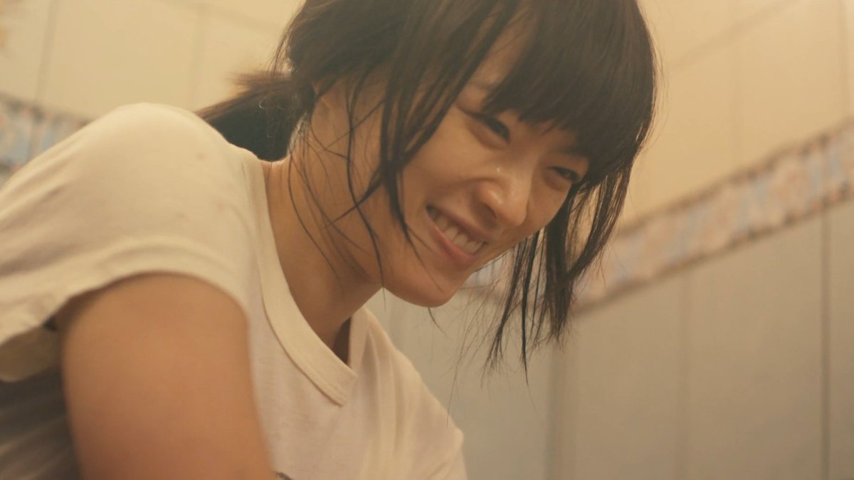 Chun Woo-hee as Han Gong-ju 🤍