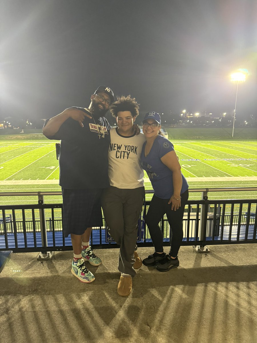 Amazing day for the Harlem Jets organization.  Wow from 128th and 3rd  to <a href="/WilkesFootball/">Wilkes Football</a> and <a href="/FandMFootball/">F&M Football</a>. <a href="/Harlem__Jets/">Harlem Jets Youth Sports and Development</a>