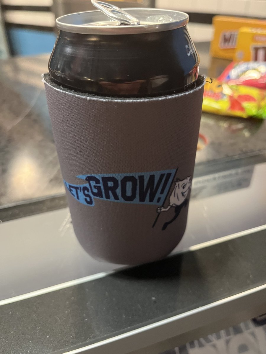 thereidy's tweet photo. Having a beer at the after party in my @HitdPod koozie. https://t.co/IGfqAYd0pr