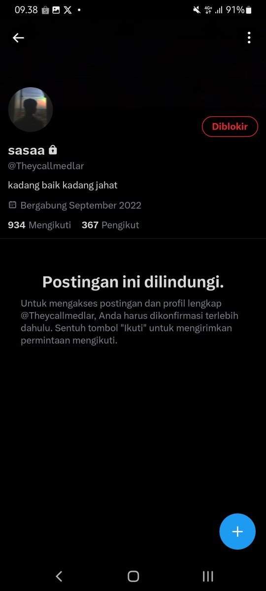 rapfunjelxx's tweet photo. warga surabaya sidoarjo gresik dan sekitarnya, jangan ampe lu pacaran sama anak anjing ini. daripada lu jd selingkuhan, pdhl ngakunya jomblo. sok sokan setia pdhl punya cewe lain, bajingan anjing. https://t.co/cI8emPNYCi