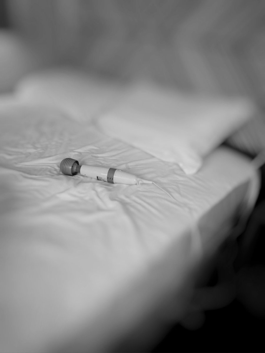 SとかMとか、
奴隷とか主とか、
羞恥とか加虐とか､､､

全て根底にはお互いに
愛情を持って思いやり、
それを楽しむ気持ちがある。

だから成立する。

だからぜんぶ心地いい。