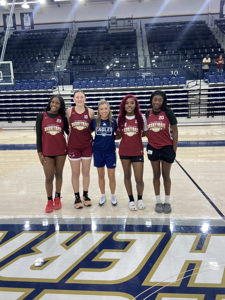 Samiah Boatwright (@samiahbwright_) on Twitter photo Thank you <a href="/GSAthletics_WBB/">Georgia Southern Women’s Basketball</a> and <a href="/CoachHanaHaden/">𝐇𝐚𝐧𝐚 𝐇𝐚𝐝𝐞𝐧</a> for the opportunity to showcase my skills. It was an amazing experience. Thank you <a href="/GSAthletics_WBB/">Georgia Southern Women’s Basketball</a> and <a href="/CoachHanaHaden/">𝐇𝐚𝐧𝐚 𝐇𝐚𝐝𝐞𝐧</a> for the opportunity to showcase my skills. It was an amazing experience.