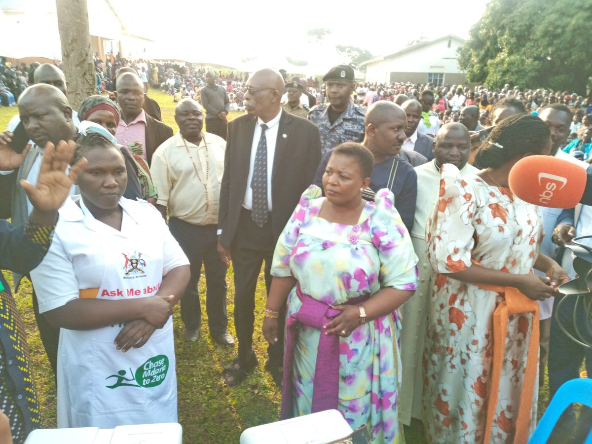 Hon. Kasuule Justine Lumumba, Minister for General Duties in the office of the Prime Minister launches the measles vaccination in Bugiri district.Following a measles outbreak,vaccination will be done in 120 immunization centers across the district from 22nd to 26th August 2024.