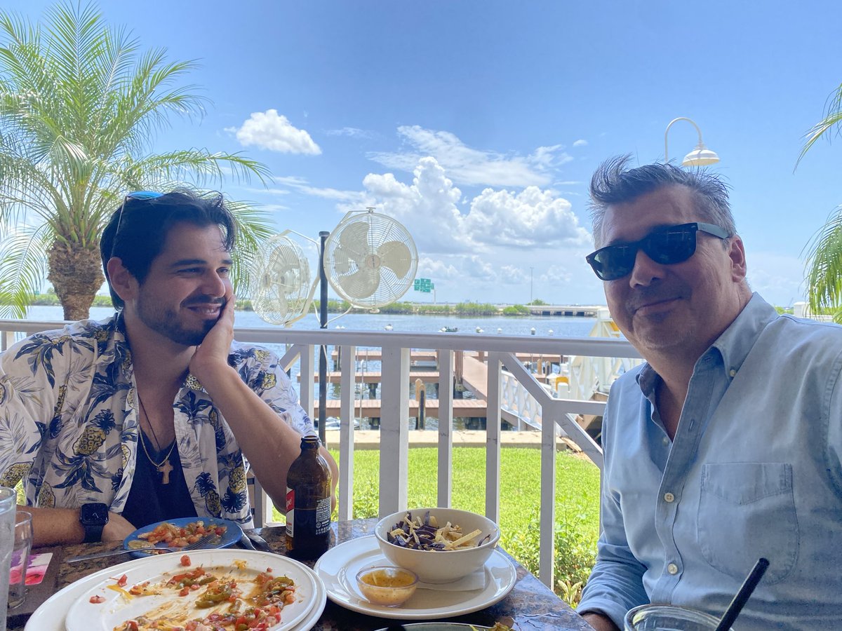 ricartperez's tweet photo. Life is just a collection of happy moments weaved within a timeline. This is definitely one of them…

#CarpeDiem https://t.co/4WyhVD2FhT