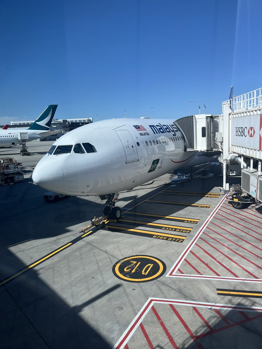 wafajohal's tweet image. First time travelling with my Australian passport. Excited to discover Kuala Lumpur 🇲🇾