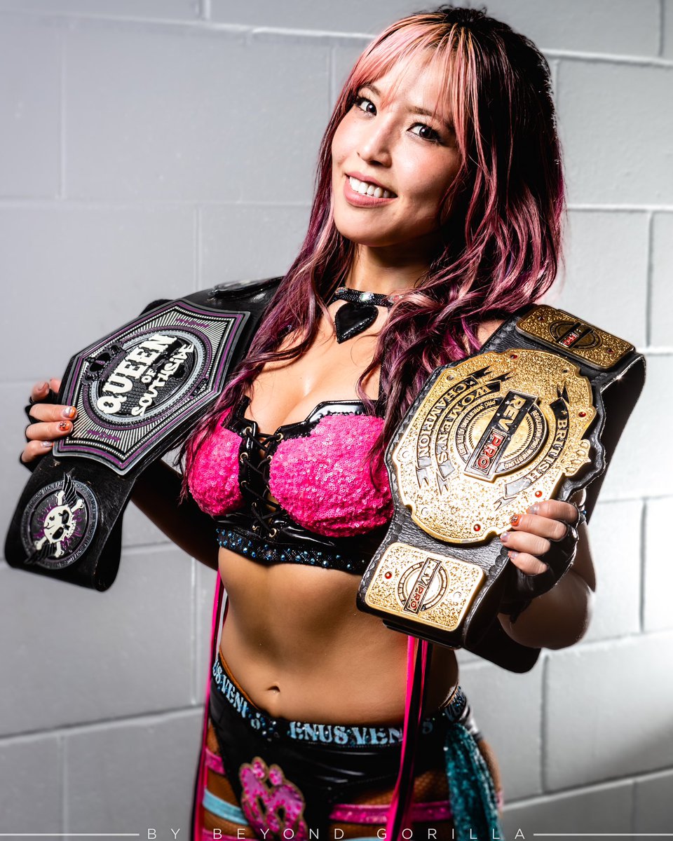 MinaShirakawa's tweet photo. I am your New Undisputed British Women's Champion!!!!!!!!!🇬🇧💗

#RevPro12YA #WeWantMina #STARDOM https://t.co/0ZoRyJYPfA
