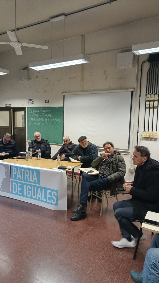 Comision soberanía productiva, fluvial y empresas publicas del foro por el derecho a la Patria. Junto a  kato, feletti, Juan Ciolli y Jose Maria Lojo. Linda polémica armamos.