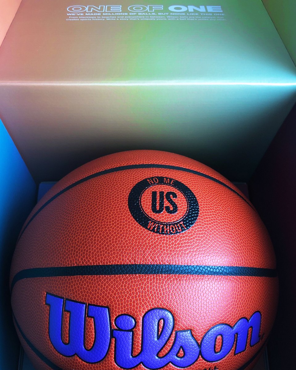 StevenMuse16's tweet photo. Happy Birthday Little One!! 🎂🏀💜💜💜💜 #karis #karismuse #mUSe #nomewithoutus #girlsbasketball🏀 #womensbasketball🏀 #basketball #highschoolbasketball #girlshighschoolbasketball #musegrinddontstop #purplerain🏀 https://t.co/llyAoVLuMH