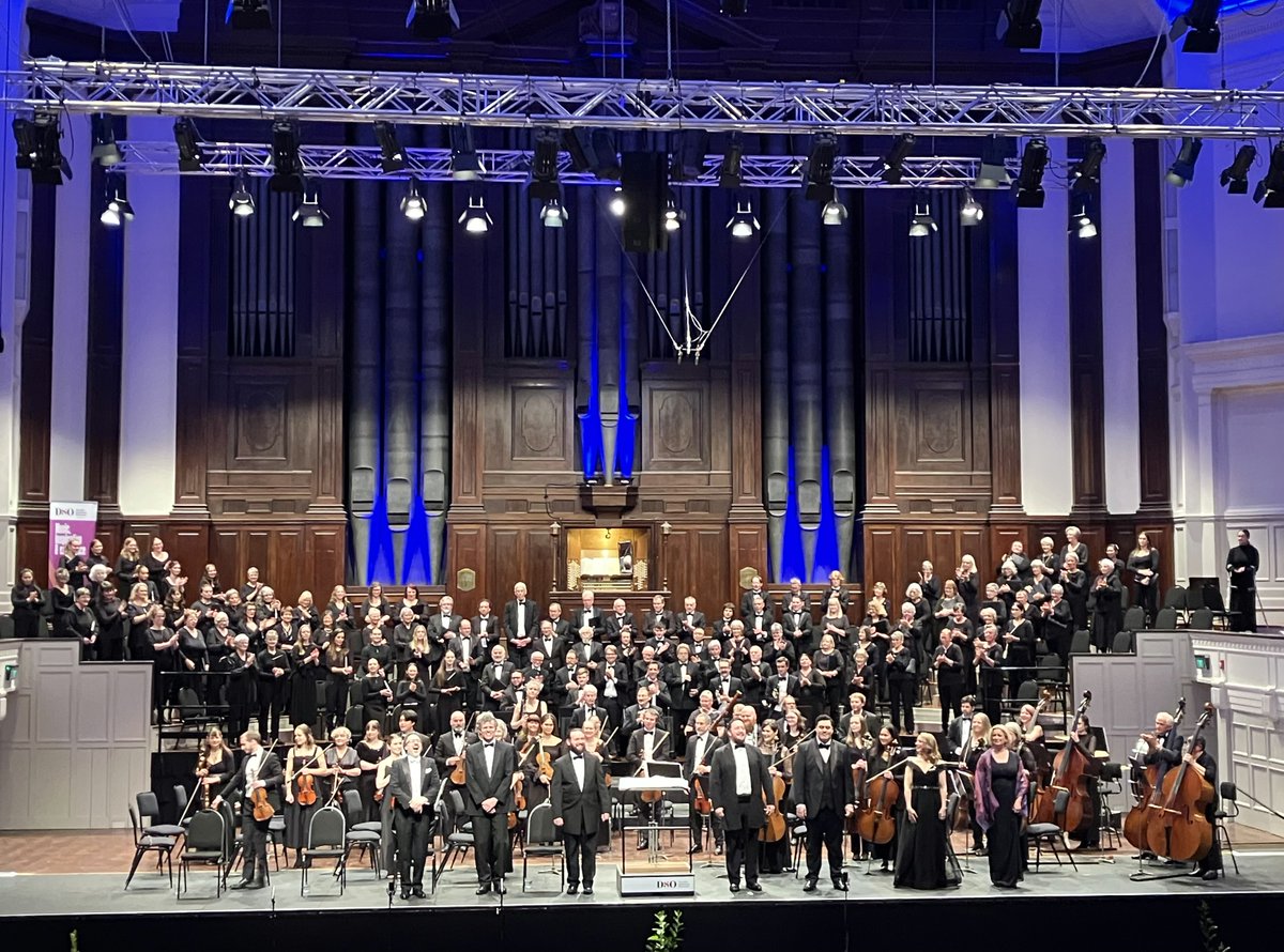 Terrific performance last night at the Town Hall of the Dunedin Symphony Orchestra with guest conductor Umberto Clerici for a programme of Anthony Ritchie's 'Remember Parihaka,' Mozart's Paris Symphony, and best of all Mozart's Requiem.