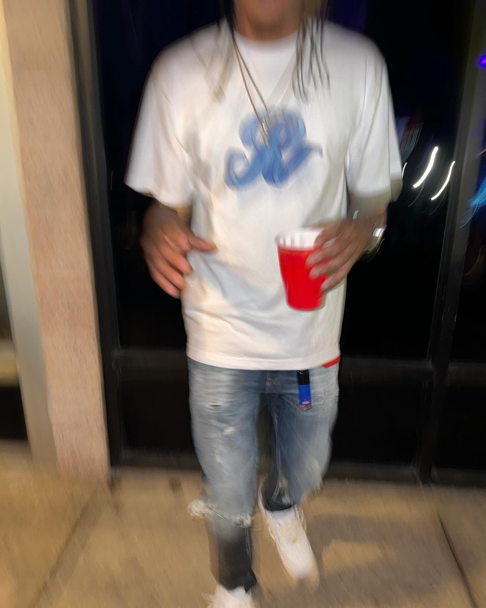 yyelims's tweet photo. DA she aint got no evidence so iaint coppin out. https://t.co/hdwWp3BI1y