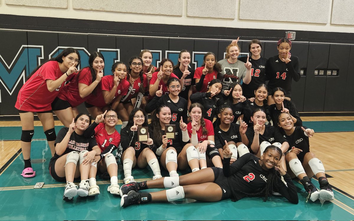 Varsity took 1st place in the Molina tournament this weekend!! ❤️🖤
Proud to be a RAIDER!
<a href="/ng_ladyraiders/">North Garland Lady Raider Athletics</a>
<a href="/NGHS_Raiders/">North Garland HS</a>
<a href="/CoachGCMartin10/">Gail Martin</a>