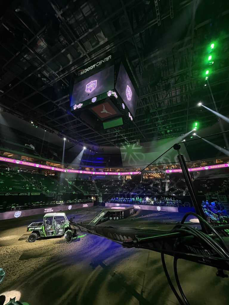 CalebBlairJones's tweet photo. ATX for @PBR https://t.co/Ehc02rtWee