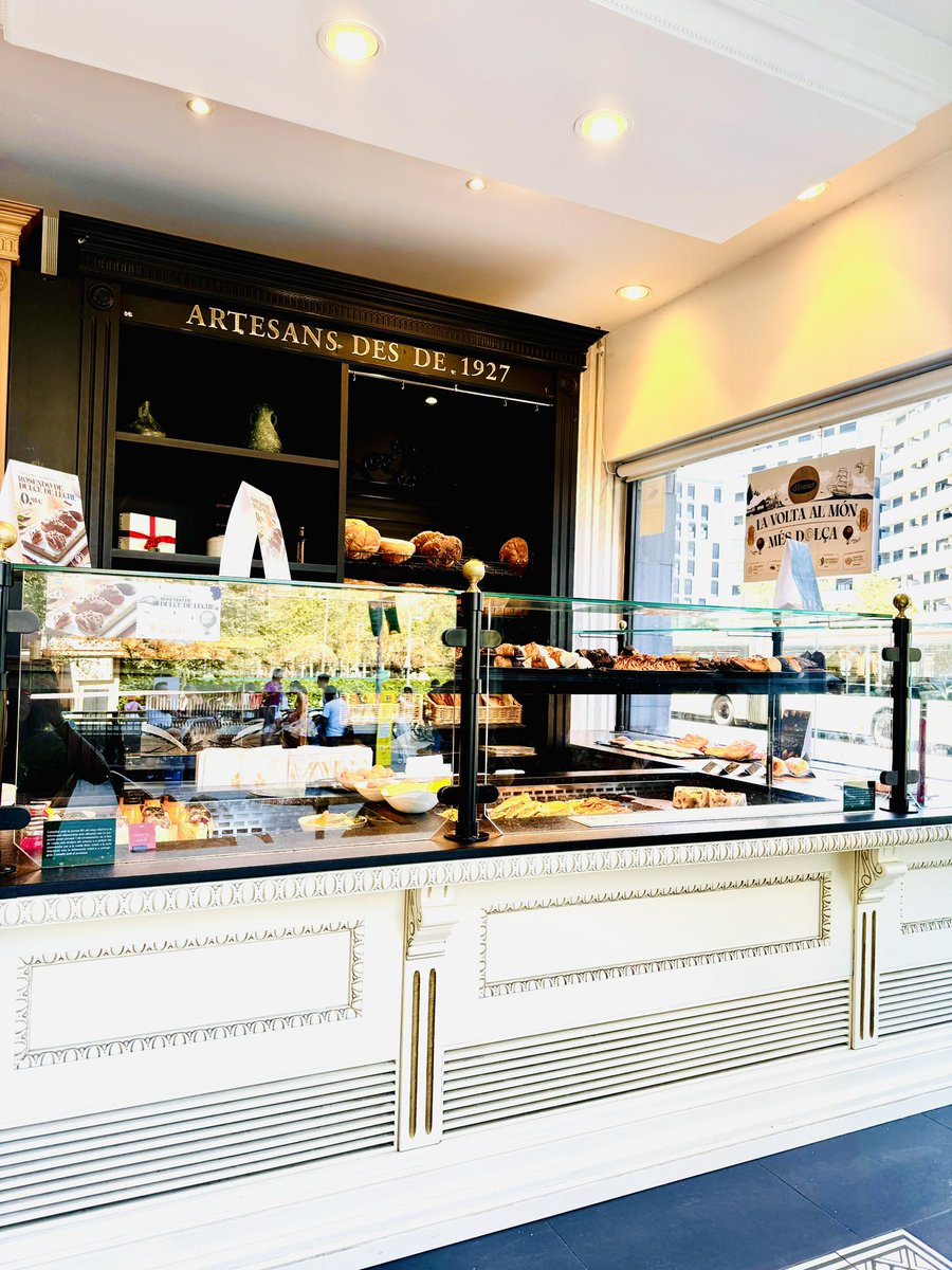 mallcamu's tweet photo. https://t.co/4Zrh4uWh6h
el Fornet
C. de Pujades, 362, Sant Martí, 08019 Barcelona
#cafe
#chococroissant
#Barcelona
#乗り物
#コネクトアート
#20240809 https://t.co/eoZU6to6gO