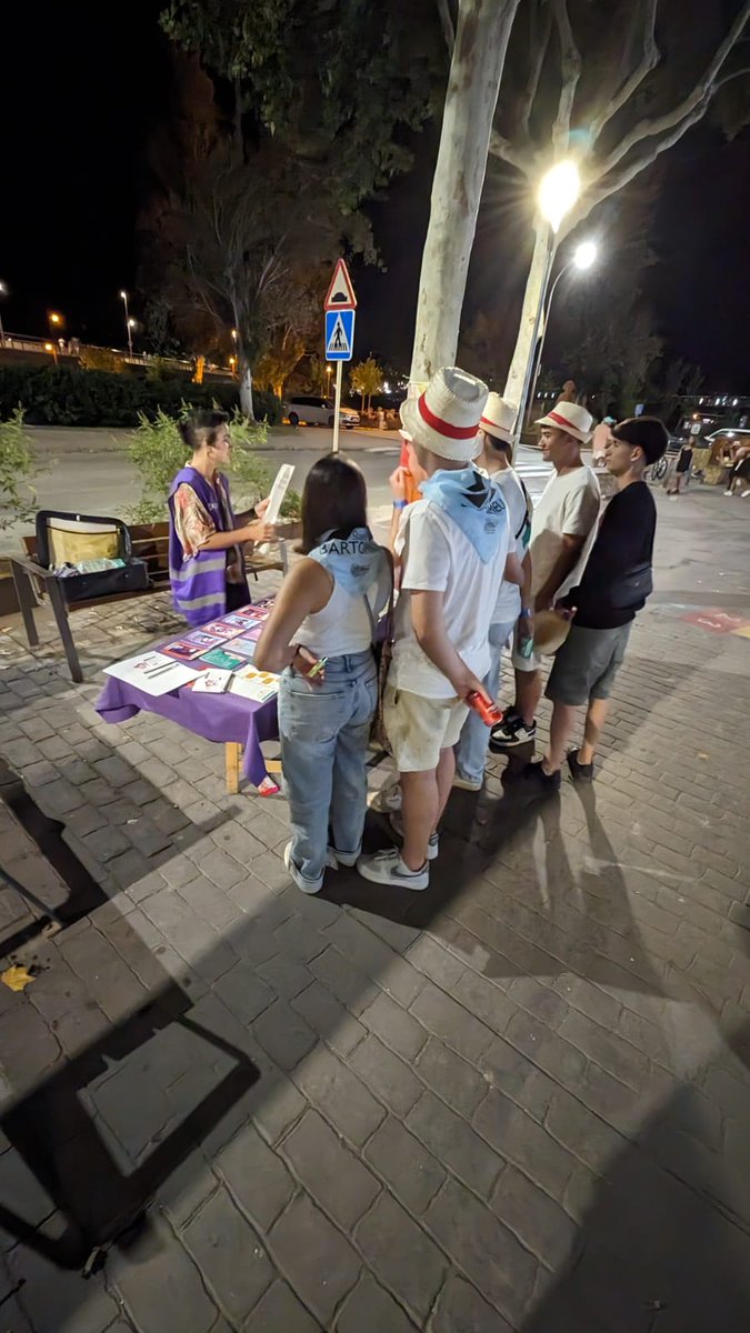 Cúrcuma cooperativa (@coopcurcuma) on Twitter photo A Tordera sense carpa però amb tota la disposició i la mateixa actitud fent Punt Lila aquesta nit
<a href="/IgualtatDiba/">Feminismes i Igualtat</a> A Tordera sense carpa però amb tota la disposició i la mateixa actitud fent Punt Lila aquesta nit
<a href="/IgualtatDiba/">Feminismes i Igualtat</a>