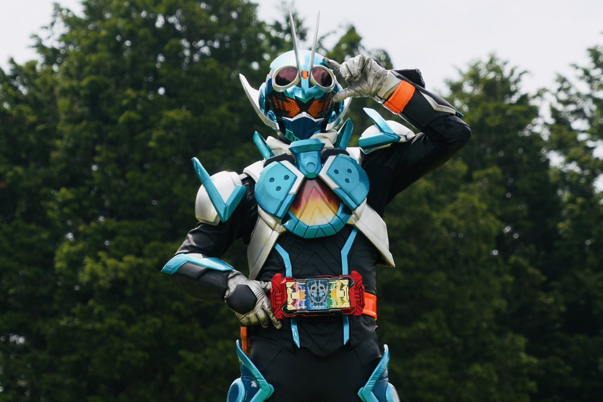 Gotcha_toei's tweet image. ➡️━━━━━━━━━━━━━━⬅️
　　　
  🦗 #仮面ライダーガッチャード  ✨
      応援ありがとうございましタ💐

➡️━━━━━━━━━━━━━━⬅️

さみしいけど…
前に進まなきゃ未来のガッチャは掴めない！

宝太郎たちの物語は続いてくッタ🚪✨

これからもずっと
掴め！最高の #ガッチャ！