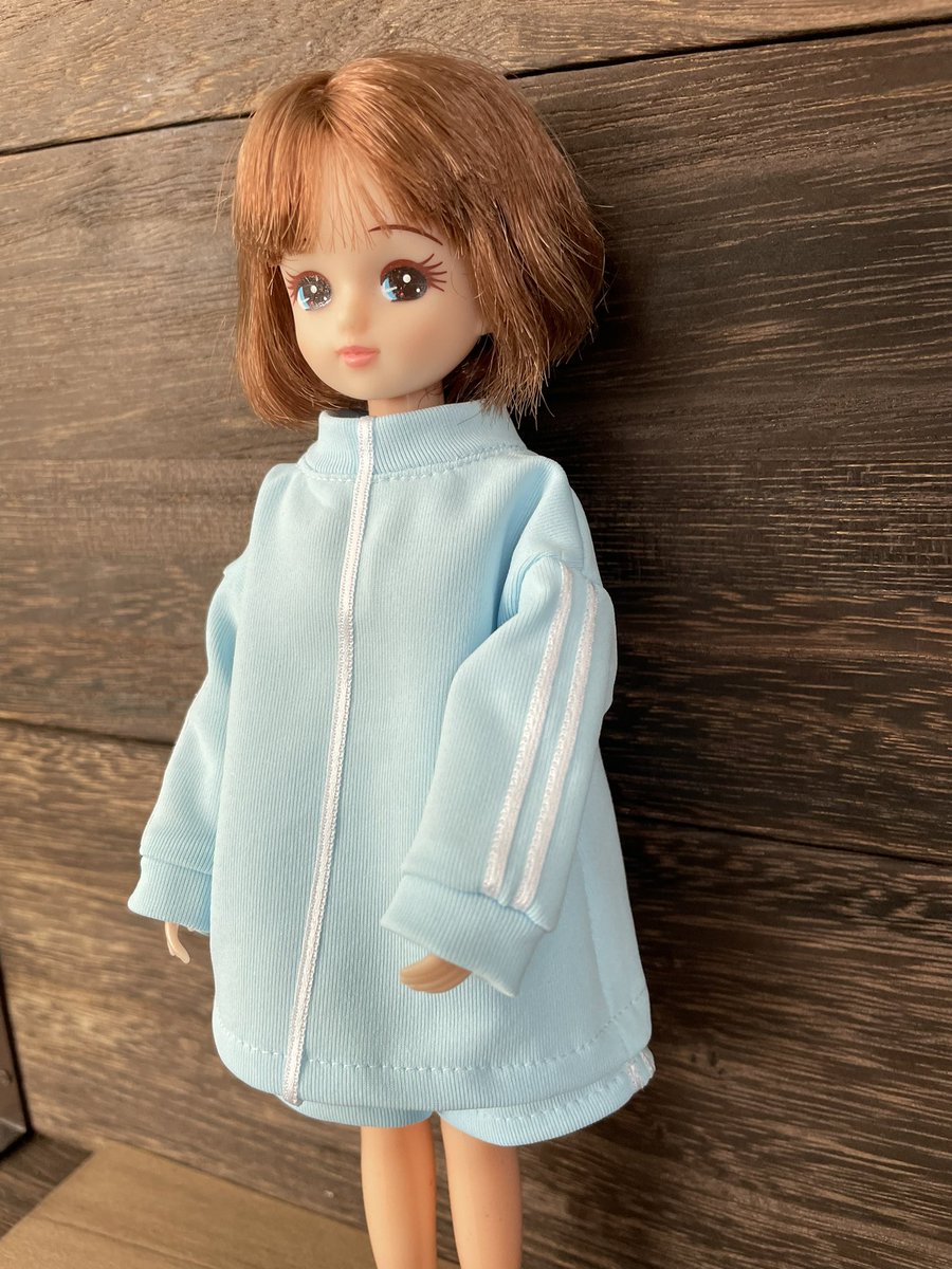 sofmori1's tweet image. ジャージ風トレーナー😆😆😆
#licca #リカちゃん