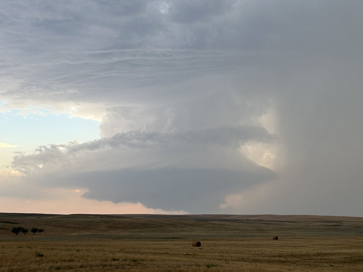 5 miles south of Minton,sk looking SW. 6:37pm #skstorm