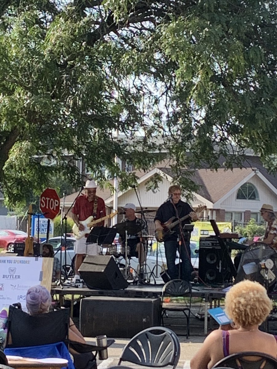 ProfessorMo (Monique Harris) tweet media