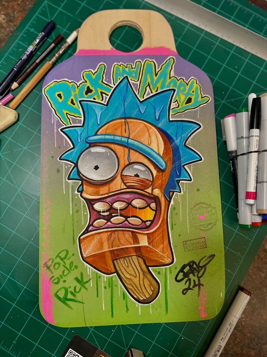 🖊🖍✏️🖌 #prismacolorpencils #prismacolormarkers #uniposca #sharpiepaintpens #jellyrollpens #metalmachinepens #basswoodcharcuterieboardcanvas 
🖌✏️🖍🖊