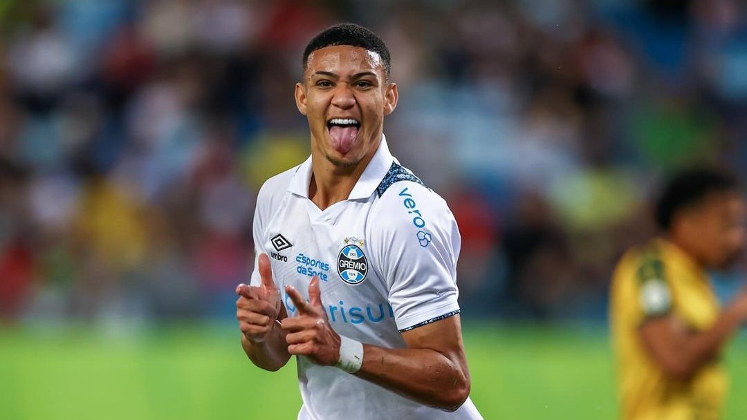 🔴⚪️🇧🇷 Medical tests successfully completed for Gustavo Nunes as new Brentford player from Grémio.

Documents being signed today for €12m deal plus 20% sell-on clause, Gustavo can be considered Brentford's new player.

Exclusive story, confirmed.