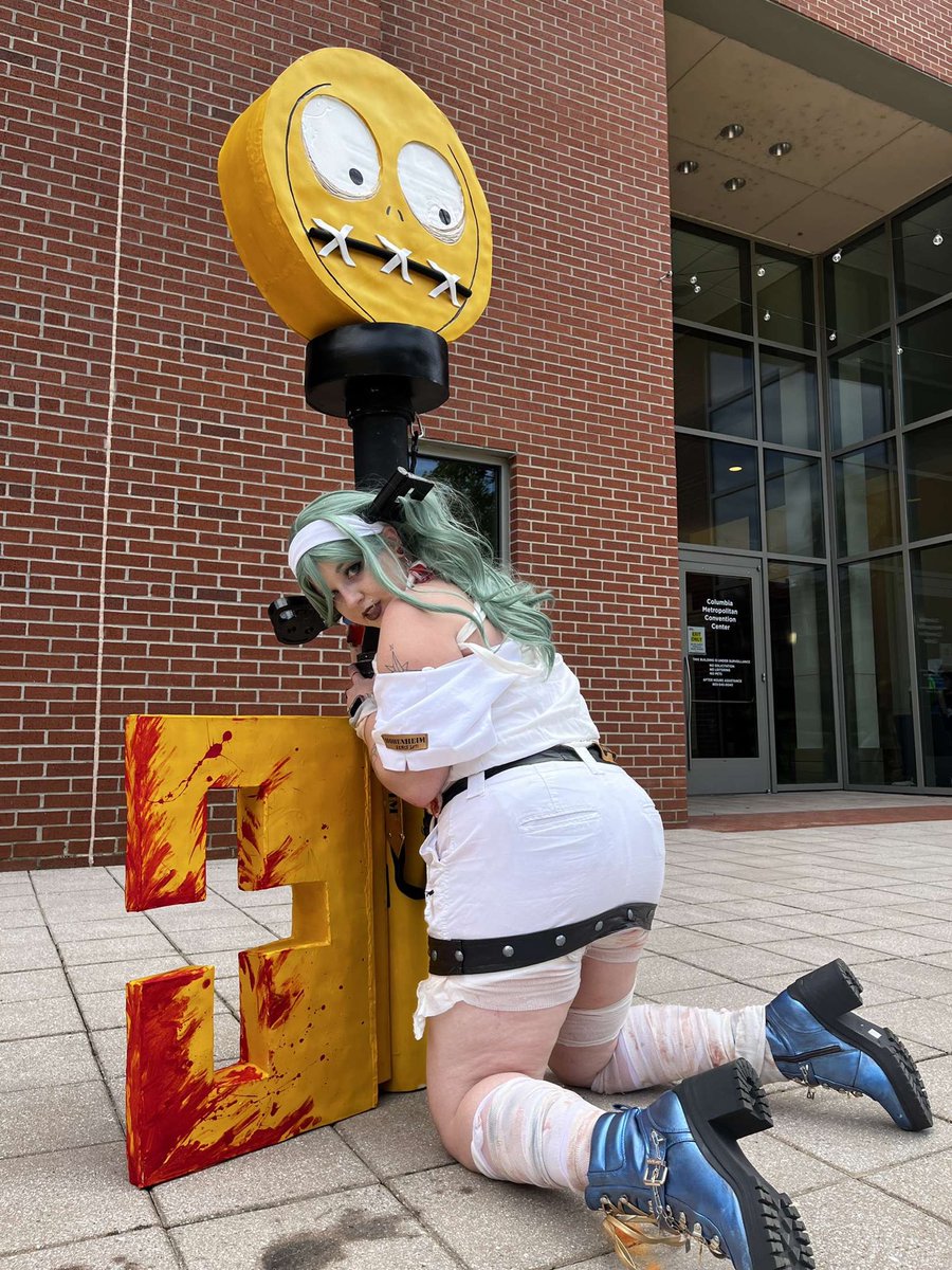 keybladecos's tweet photo. i had so much fun today πmy boyfriend did human para and made the key version, and I-No is @/shygal.cos on insta! #ABA #abaggst #ino #inoggst #paracelsus #paracelsusggst #GuiltyGearStrive https://t.co/UcFdijRN3r