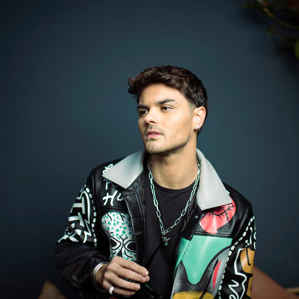 Feliz Cumpleaños 🎈 
Celebramos junto a vos un año más, desde tus comienzos apoyando tu Arte
ERES INCREÍBLE ❤️
Gracias por tan hermosos momentos y todo lo que nos une en tu camino ✨

FELICES 26 ABRAHAM
<a href="/AbrahamMateo/">Abraham Mateo</a>