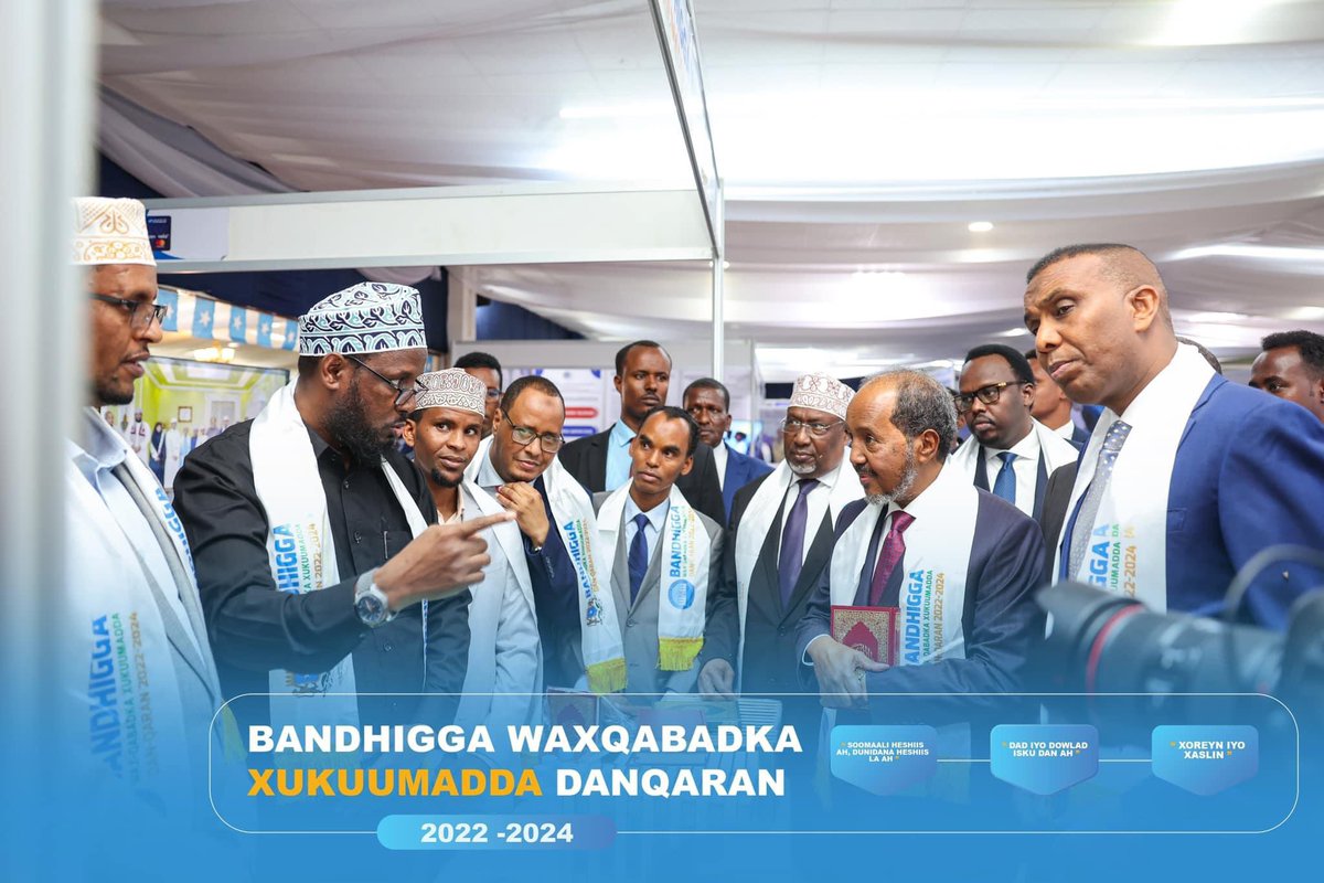 6_somaali's tweet photo. When Roboow speaks they all listen from top to bottom or else, boom 💣 💥 

#Damulshabab https://t.co/1Sf5Co4Mol