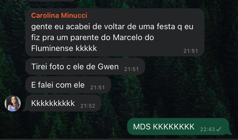 dropsofjulliet's tweet photo. Minha amiga no dia menos aleatório https://t.co/uVUGAmrDFt