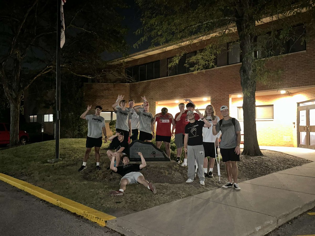 MasonWright1115's tweet photo. Hey @LFC_FOOTBALL look where we are. Red Devils at Halas Hall calling it a night! #Forestersfootball #scavengerhunt2024 https://t.co/Ih7HVw0vou