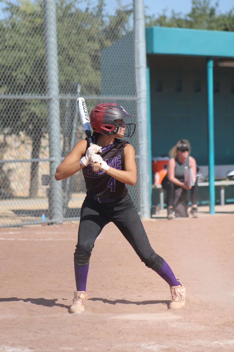 MrsRamirez_MHS's tweet photo. Great win today for the Lady Ravens! Way to play, girls 💜💪🏽🥎🐦‍⬛  @Eastlake_Middle  @Robram_915 https://t.co/mHAcToI65Z
