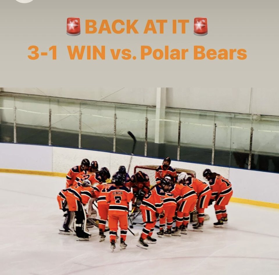 U16MASpitfires's tweet photo. 19U Game #1 in the books. 3-1 victory over a strong CT Polar Bears team
🚨Carroll - Stepnowski
🚨Doherty - Singh
🚨Stepnowski - Sullivan
🥕Quatrale stepping up on D
#GoSpitfires
#GameOn
@MYHockeyRanking
@NEGHL_hockey https://t.co/2qbbKuf60J