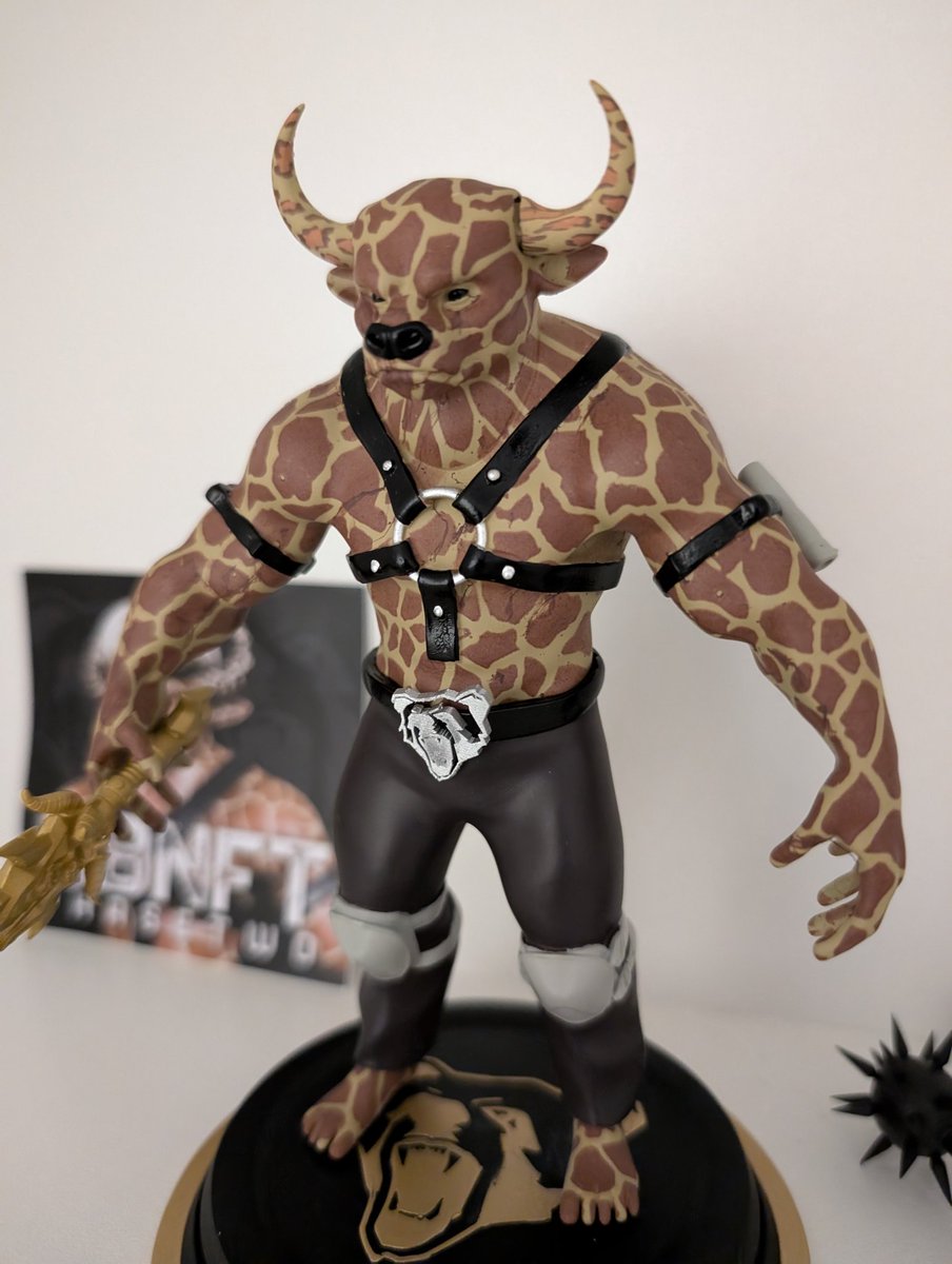 Here it is! In all it's glory 💪🎉

The <a href="/bearandbullnft/">The Bear And Bull NFT</a> IRL collectibles have landed down under.

These are amazing, the weight, quality, the way the accessories 'snap' with the magnets.

Sits well alongside all my DC and #Marvel figures with its aesthetic and style 🥵

#BBNFT