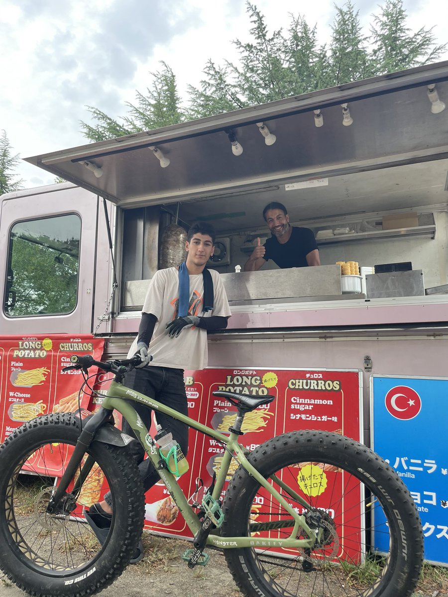 AKdexter's tweet photo. 大町中央公園にてキッチンカー出店中
#ケバブ屋
#トルコアイス
#balim
#会津若松 https://t.co/yOIn8TA1rr