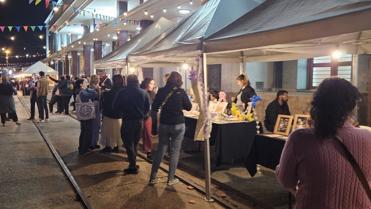 Música, gastronomía, arte y cultura en el Puerto de Asunción. Ojalá sigan fomentando este tipo de actividades.