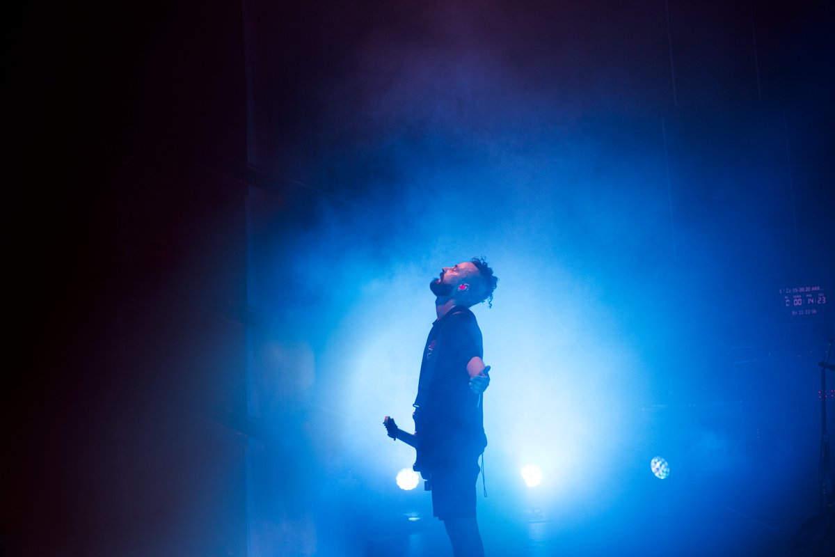 Esta tarde ás 18:30 temos cerimonia de domingo no <a href="/festivaldelaluz/">Festival de la Luz</a>