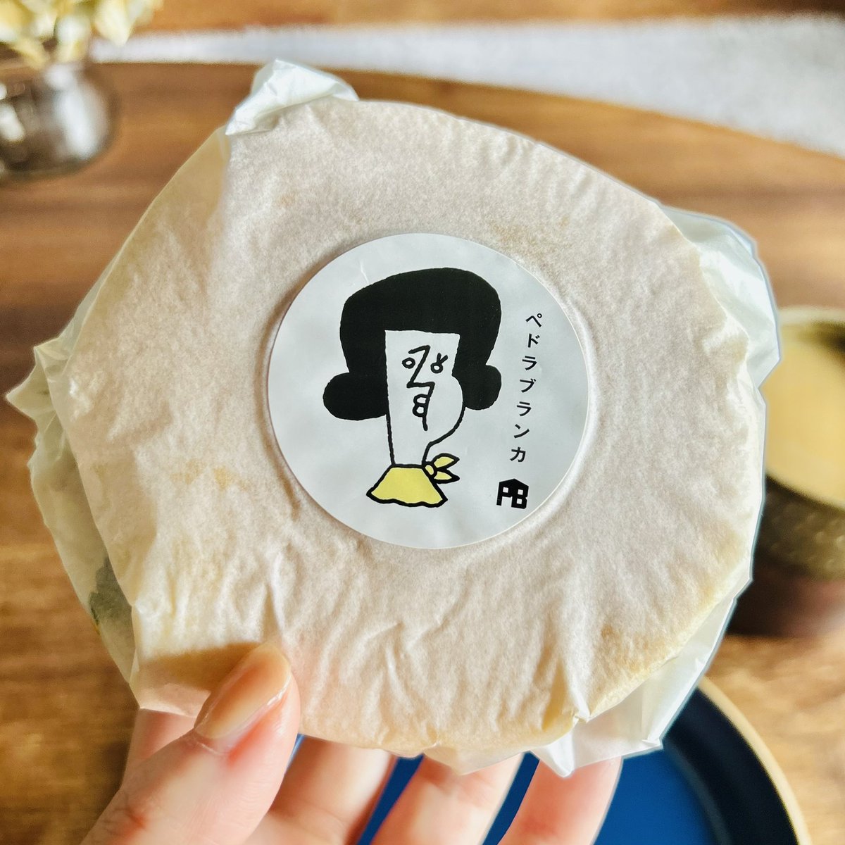 戸越銀座ペドラブランカさんの新メニュー「ツナとキャロットラペの米粉パンケーキサンド」！

ふんわりマスタードが効いてて、パンケーキとのバランスも良くさっぱり食べられておいしいー♡

一緒に野菜が取れるのも嬉しいし、リピ確定です♡

#戸越銀座 #戸越銀座グルメ #戸越銀座商店街