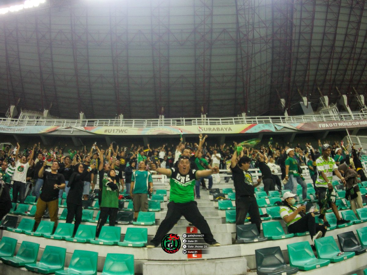 Alhamdulilah kemenangan kedua berhasil diraih dengan cara suroboyoan.. ngotot ngeyel gak gelem seri opo maneh kalah.

Lanjutkan tren positif ini sampai terbiasa menang setiap pertandingan.

SATU NYALI PERSEBAYA

#gatejhoner21
#persebaya