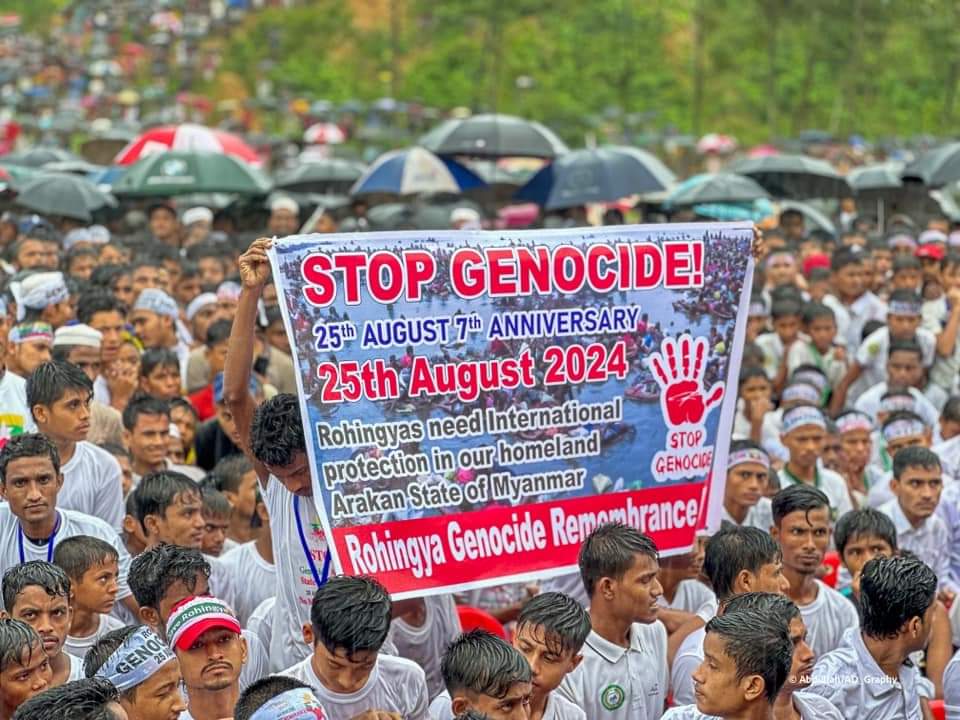HafezMms's tweet photo. Rohingya refugees in cox’s bazar camp commemorate the 7th years of 25th August which marks as the darkest in the Rohingya history and the day when #rohingya faced genocide. Never Again !

#Rohingya #25thAugust2024 https://t.co/ifY3ZDQ3Rv