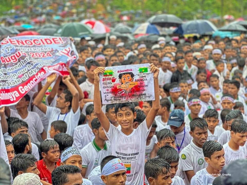 HafezMms's tweet photo. Rohingya refugees in cox’s bazar camp commemorate the 7th years of 25th August which marks as the darkest in the Rohingya history and the day when #rohingya faced genocide. Never Again !

#Rohingya #25thAugust2024 https://t.co/ifY3ZDQ3Rv